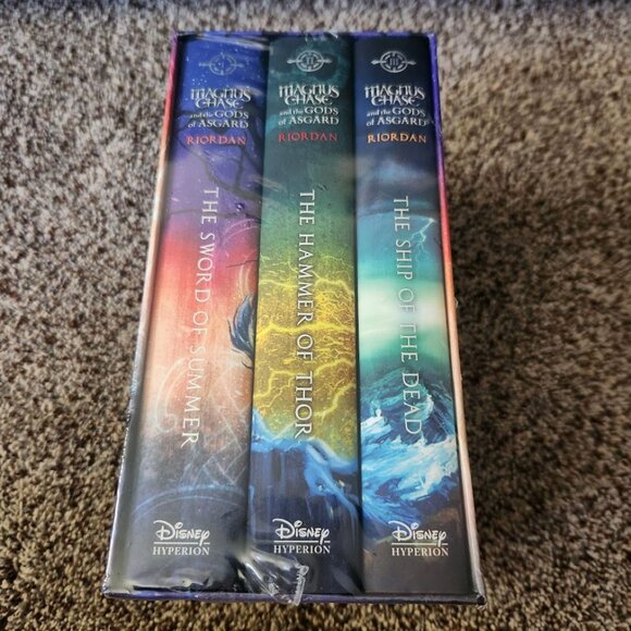Magnus Chase and the Gods of Asgard - 3 Book Set by Rick Riordan - Brand new - Picture 1 of 6